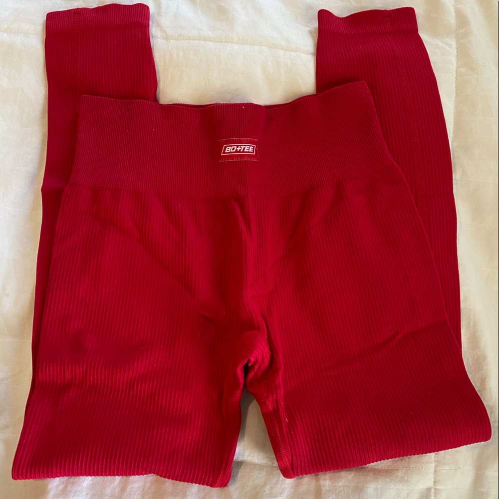 Bo+Tee Ribbed Contour Leggings